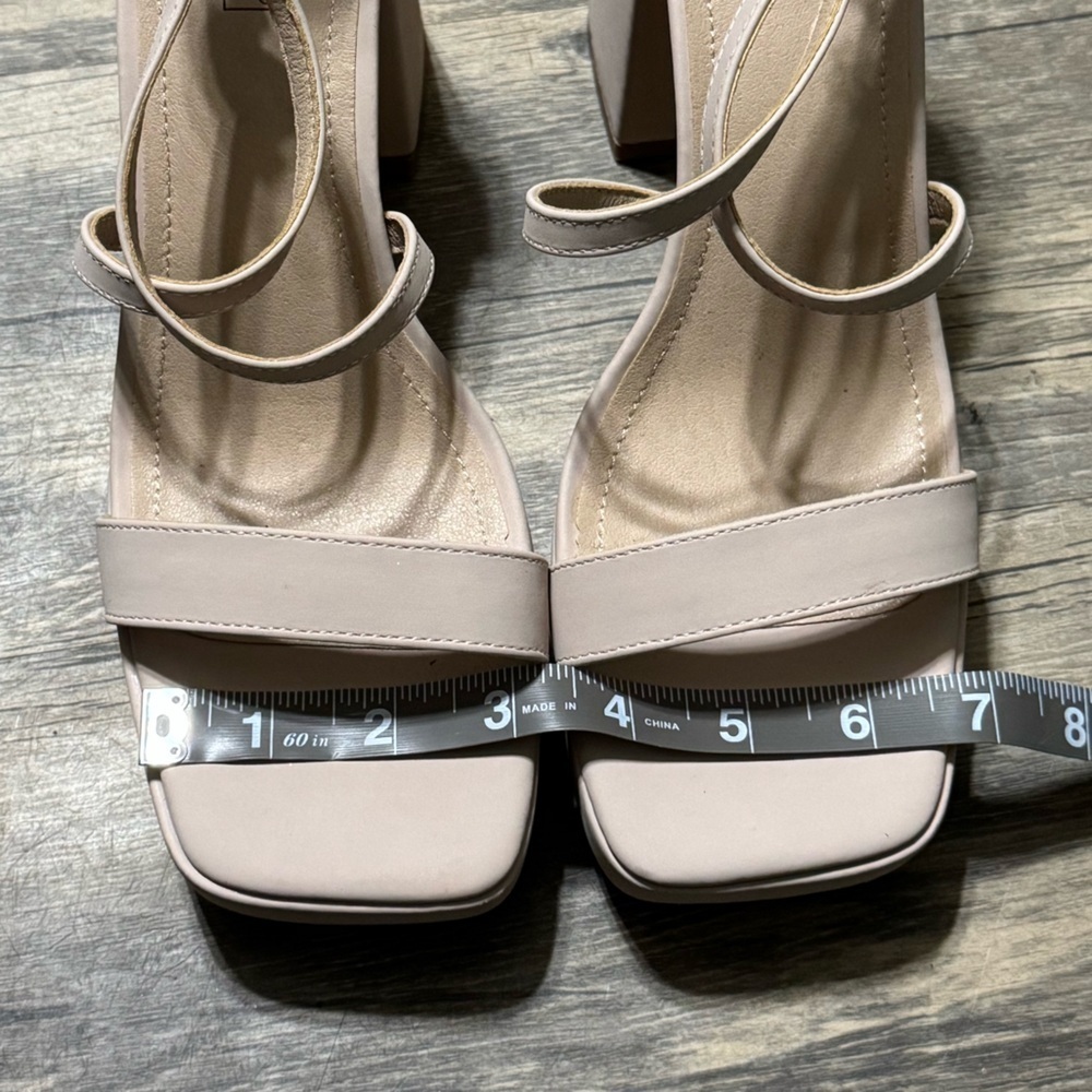 IDIFU Nude Block Heel Sandals - Picture 3 of 16